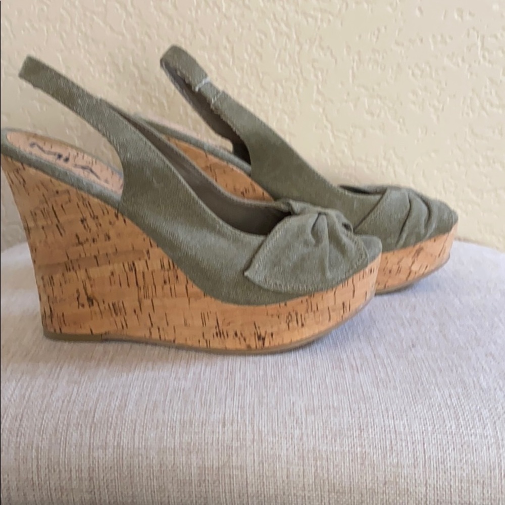 Mia wedges - Picture 2 of 4